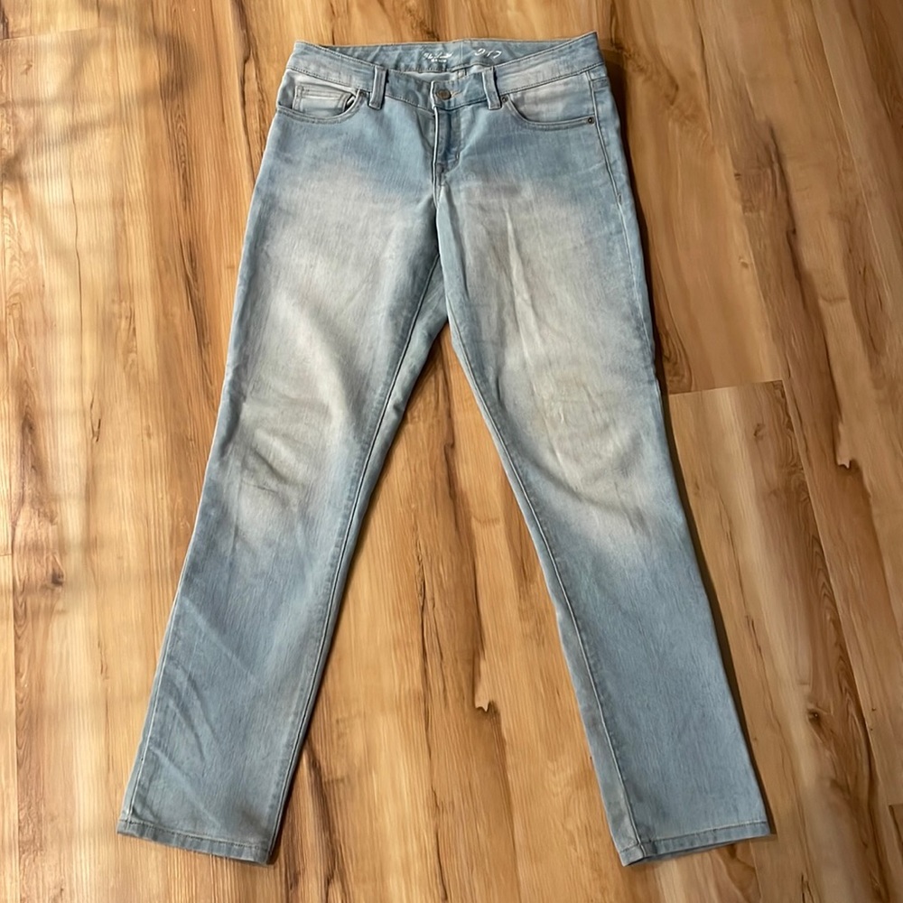 The Limited Denim 917 jeans